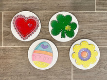 Load image into Gallery viewer, Holiday Round Easy Interchangeable Leaning Sign File SVG, Leaning Ladder Seasonal Shapes, Glowforge Laser, LuckyHeartDesignsCo