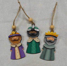 Load image into Gallery viewer, Nativity Christmas Firgures Ornament File SVG, Religious, Jesus, Mary, Holy Night, Glowforge, LuckyHeartDesignsCo
