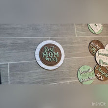 Load and play video in Gallery viewer, Interchangeable Mother&#39;s Day Shiplap Round Sign File SVG, Mom Glowforge Leaning Ladder, LuckyHeartDesignsCo

