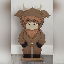 Load and play video in Gallery viewer, Porch Highland Thanksgiving Interchangeable Hats File SVG, (hat only) Seasonal, Cow, Holiday, Farm, Fall, Glowforge, LuckyHeartDesignsCo
